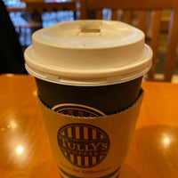 Photo taken at Tully&amp;#39;s Coffee by torikasyu on 10/16/2019