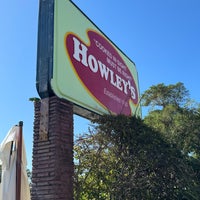 Foto tirada no(a) Howley&amp;#39;s Restaurant por Allison N. em 12/20/2023