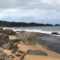 Photo taken at Praia do Estaleiro by Felipe A. on 3/29/2019