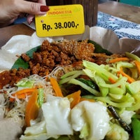 Photo taken at Warung Indonesia by ちぃすけ on 9/2/2019