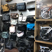 รูปภาพถ่ายที่ BOXBIKE Faltrad Shop โดย xpelled เมื่อ 11/15/2019
