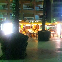 รูปภาพถ่ายที่ Restaurante Pizzería La Nonna Salou โดย AnoukiB เมื่อ 11/4/2012