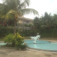 Kolam renang villa citra