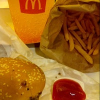 Photo taken at McDonald&amp;#39;s by Vinna T. on 2/8/2013
