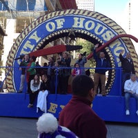 Photo taken at 65th Annual H-E-B Thanksgiving Day Parade by Carmen C. on 11/27/2014