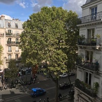 Photo taken at Hôtel Mercure Paris Bastille Marais by Daniel R. on 9/19/2017