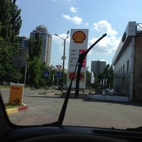 Photo taken at Shell by Yarik✅ S. on 7/4/2013