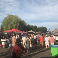 Photo taken at Rollende Keukens by Claire H. on 5/28/2017