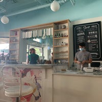 Photo taken at Shug&amp;#39;s Soda Fountain and Ice Cream by Ben H. on 6/25/2021