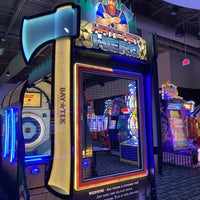 Photo taken at Dave &amp;amp; Buster&amp;#39;s by Mark C. on 12/4/2021