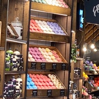 Lush 心斎橋店 心斎橋 2 Tips From 359 Visitors