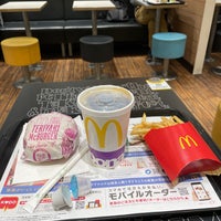 Photo taken at McDonald&amp;#39;s by み　な　た　か　@  大　阪　港　鷹　党 on 10/26/2022