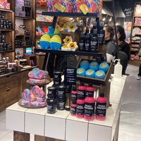 Lush 心斎橋店 心斎橋 2 Tips From 359 Visitors