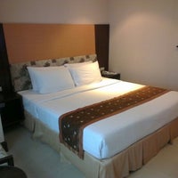 Photo taken at Citin Pratunam Hotel by Teh J. on 9/23/2012