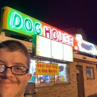 Photo taken at Dog House Drive In by Gary H. on 9/27/2019