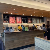 Photo taken at Starbucks by tuntun on 5/28/2022