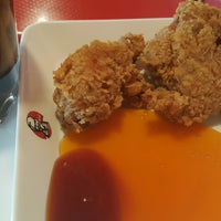Photo taken at KFC by Ninew W. on 9/5/2016