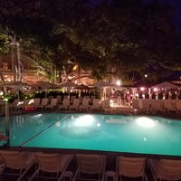 Photo taken at Moana Surfrider, A Westin Resort &amp;amp; Spa, Waikiki Beach by Daniel C. on 7/25/2017