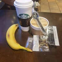Photo taken at Starbucks by Jonathan Hernan C. on 9/11/2018