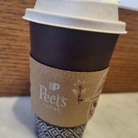 Foto tirada no(a) Peet&amp;#39;s Coffee &amp;amp; Tea por Jonathan Hernan C. em 12/24/2023