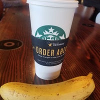 Photo taken at Starbucks by Jonathan Hernan C. on 7/25/2018