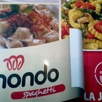 Photo taken at Mondo Spaghetti by Luis D. on 12/14/2012