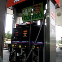 Photo taken at RaceTrac by Ronterrious H. on 10/8/2012