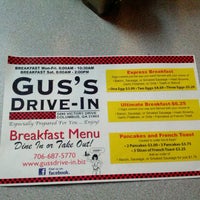 Снимок сделан в Gus&#39;s Drive In &amp; Restaurant пользователем Victoria D. 4/2/2013