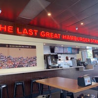 Photo taken at Fatburger by Tony L. on 5/3/2019