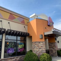 Photo taken at Taco Bell by schalliol on 4/7/2019