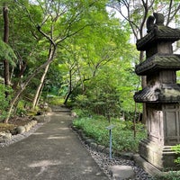 Photo taken at Garden - Sheraton Miyako Hotel Tokyo by Hugh W. on 8/10/2023