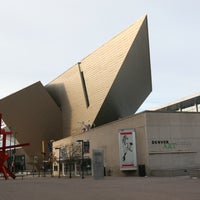 Снимок сделан в Denver Art Museum пользователем Hugh W. 11/6/2012