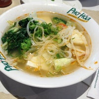 Photo taken at Pho Hoa Noodle Soup by Vanessa P. on 8/5/2013