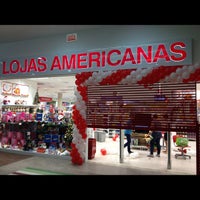 Foto tirada no(a) Shopping Ideal por Fernando L. em 11/23/2012