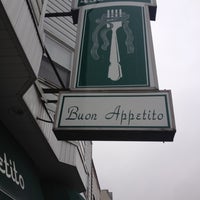 Photo taken at Buon Appetito by Dalvin M. on 11/27/2012