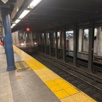 Photo taken at MTA Subway - Lexington Ave/59th St (4/5/6/N/R/W) by Azlan M. on 4/22/2023