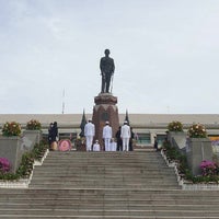 Photo taken at King Rama VIII Statue by สันติธร ย. on 6/9/2021