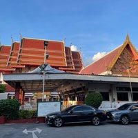 Photo taken at Wat Awutvikasitaram by สันติธร ย. on 5/25/2022