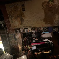 Photo taken at Chez Papa Jazz Club by ozgeA on 11/30/2022