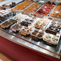 Photo taken at Krispy Kreme by Kan ♥. on 3/30/2020