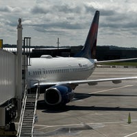 รูปภาพถ่ายที่ McGhee Tyson Airport (TYS) โดย Johnny P. เมื่อ 8/6/2023