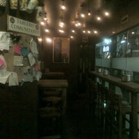 รูปภาพถ่ายที่ Mantra Coffee House โดย Mayjess C. เมื่อ 11/16/2012