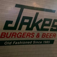 Photo taken at Jakes Burgers and Beer by L L. on 11/28/2019