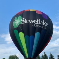 รูปภาพถ่ายที่ Stoweflake Mountain Resort &amp;amp; Spa โดย Tammy B. เมื่อ 7/6/2019