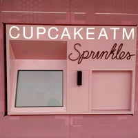 Photo taken at Sprinkles Cupcake ATM by Jen L. on 10/9/2015