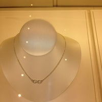 Photo taken at Tiffany &amp; Co. by ✨Absolutejoy2u✨ on 12/28/2012