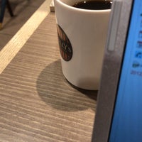 Photo taken at Tully&amp;#39;s Coffee by gakkushi on 9/21/2018