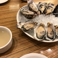 Foto diambil di Oyster Table oleh Makoto T. pada 9/16/2021