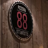 Das Foto wurde bei Pizzeria 88 von Trevor W. am 6/26/2016 aufgenommen