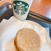 Photo taken at Starbucks by あおばた し. on 7/1/2022